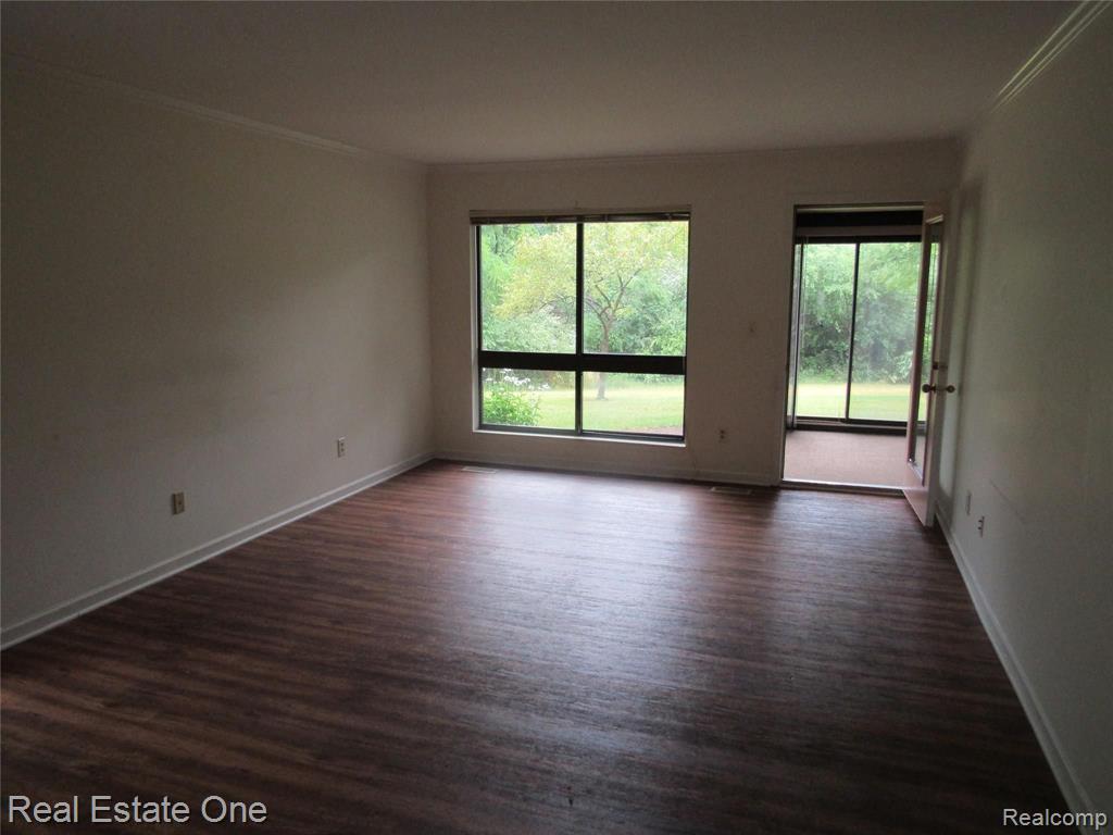 988 Wexford Way, Unit 32 Rochester Hills, MI 48307 - Photo 16 of 24