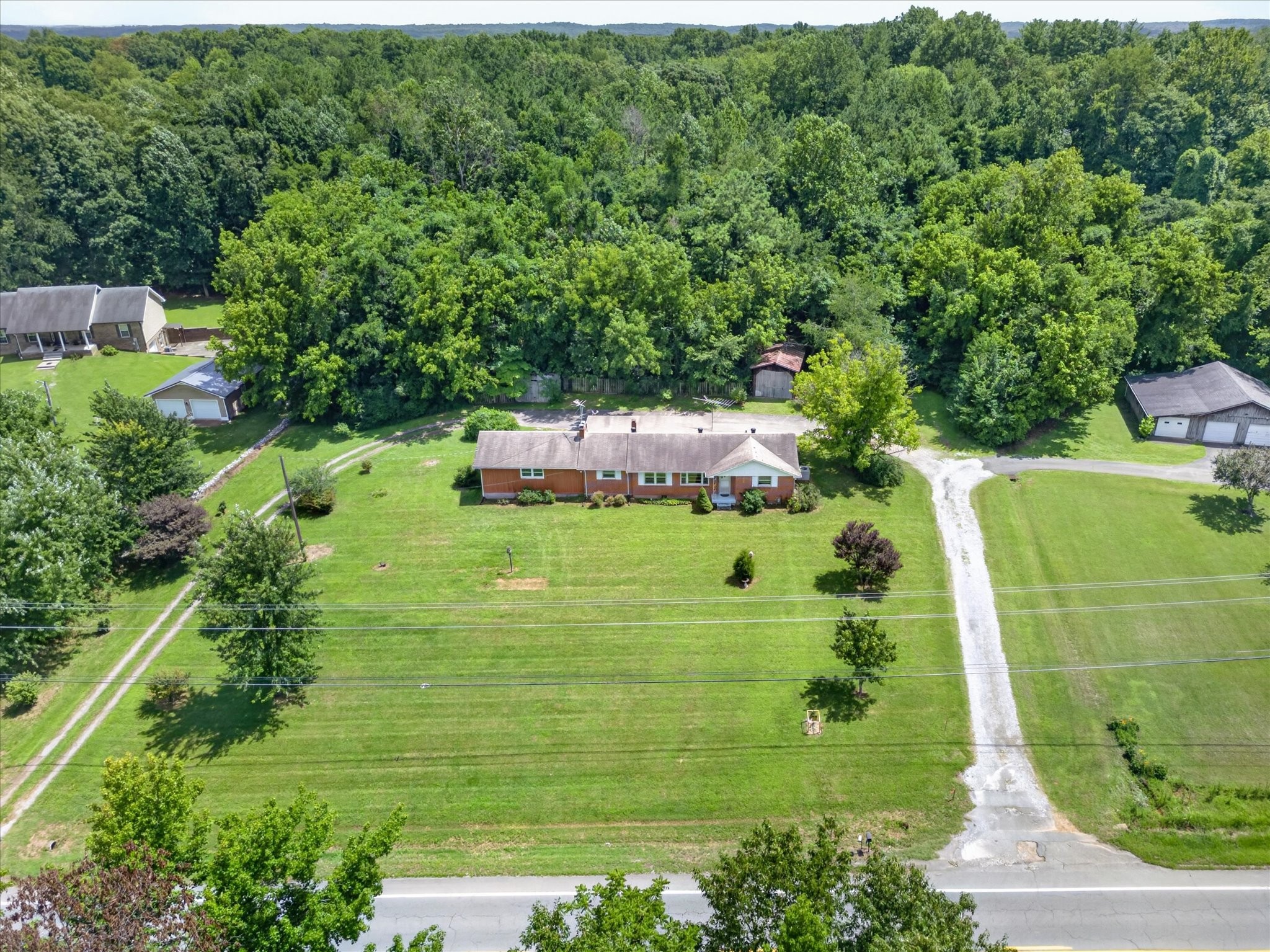 910 Highway 13 Cunningham, TN 37052 - Photo 44 of 51 Gallery Image 44