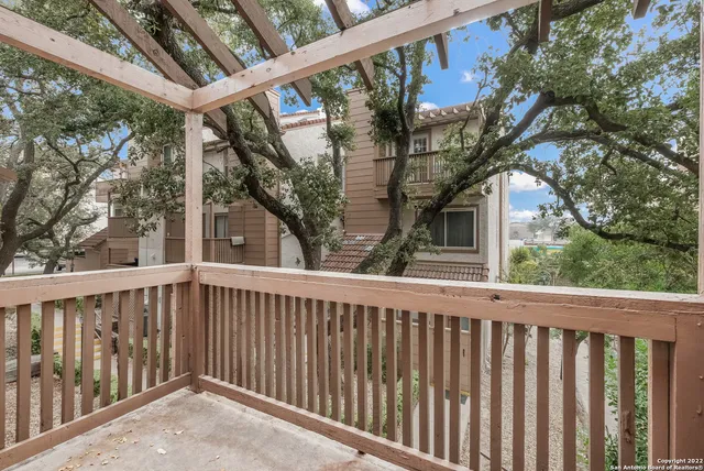 $1,550 | 4107 Medical Drive, Unit 2208, San Antonio, TX 78229