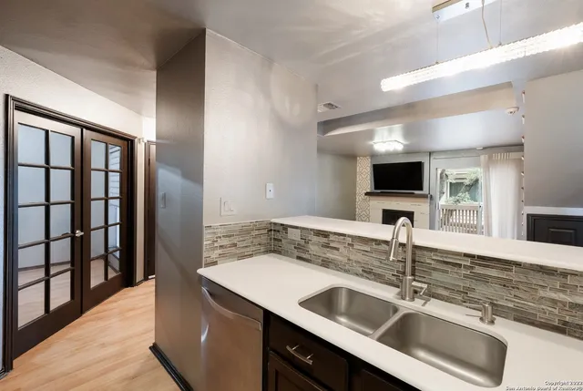 $1,550 | 4107 Medical Drive, Unit 2208, San Antonio, TX 78229