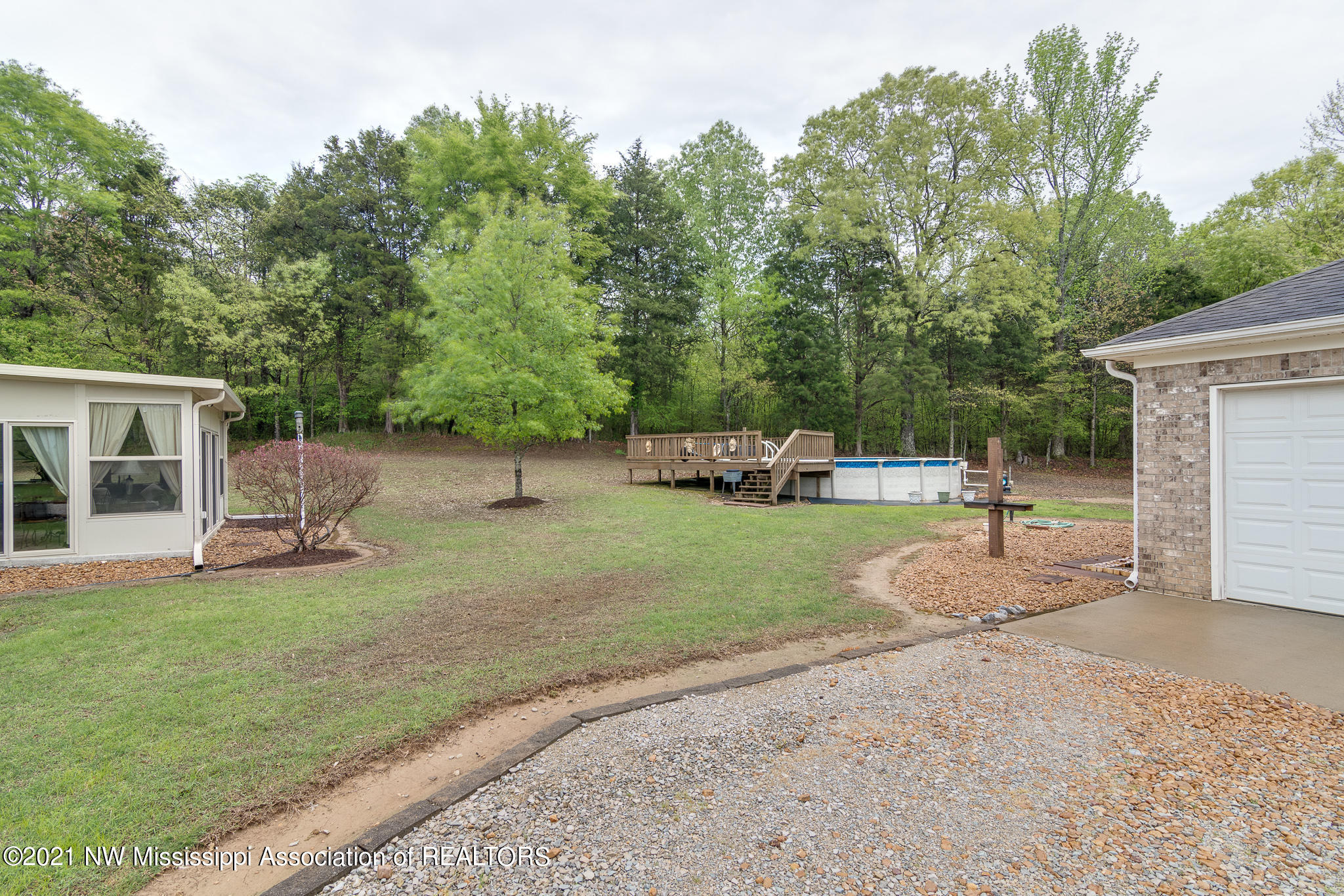 9949 Holly Springs Road Hernando, MS 38632 - Photo 21 of 23 Backyard