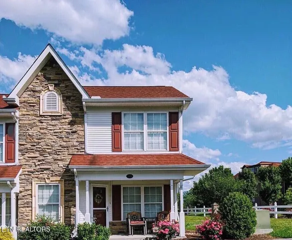 $400,000 | 527 Orchard Valley Way, Sevierville, TN 37862