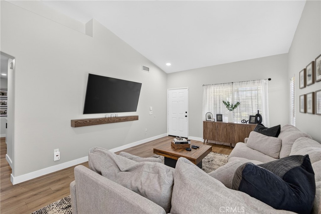 10989 Santa Clara Court Rancho Cucamonga, CA 91701 - Photo 6 of 29