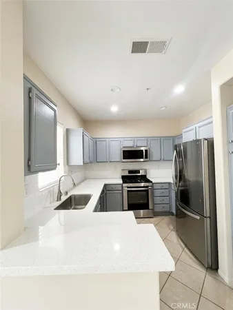 $2,295 | 26426 Arboretum Way, Unit 804, Murrieta, CA 92563