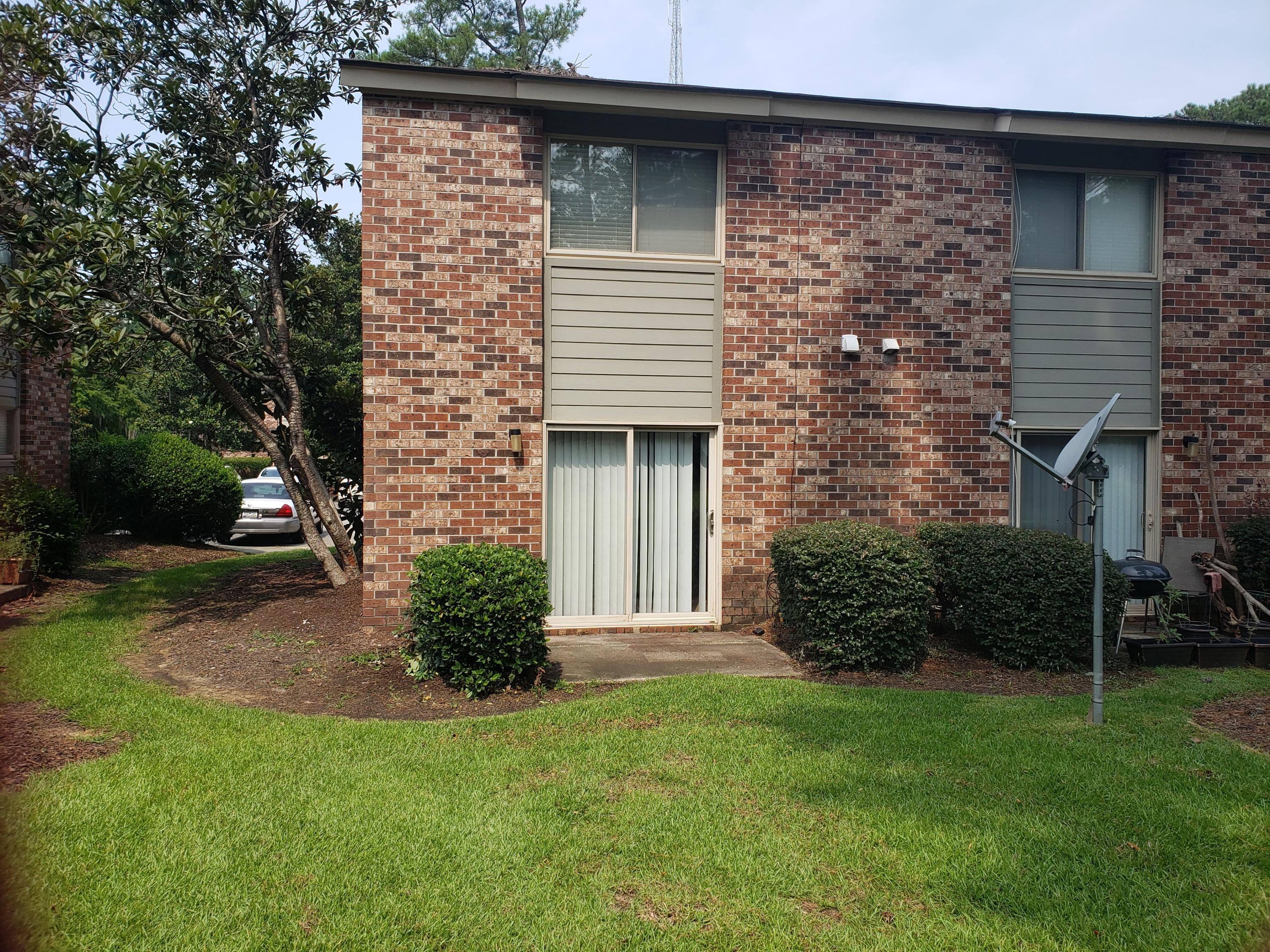 407 Andrea Lane Hanahan, SC 29410 - Photo 2 of 29 End Unit