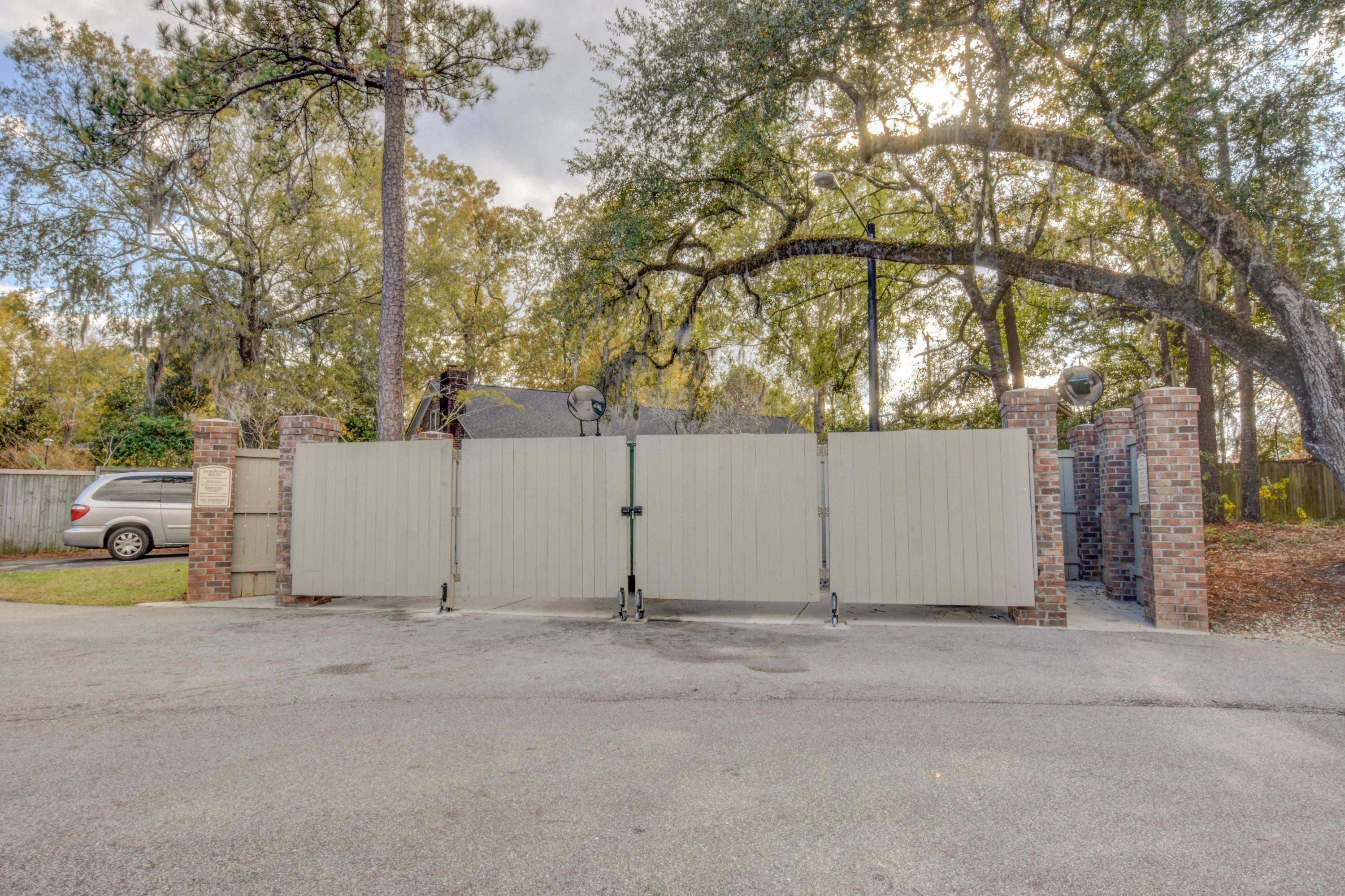 407 Andrea Lane Hanahan, SC 29410 - Photo 10 of 29 New stove