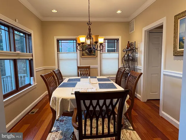 $6,890 | South Kenwood Street, Unit 2445, Arlington, VA 22206