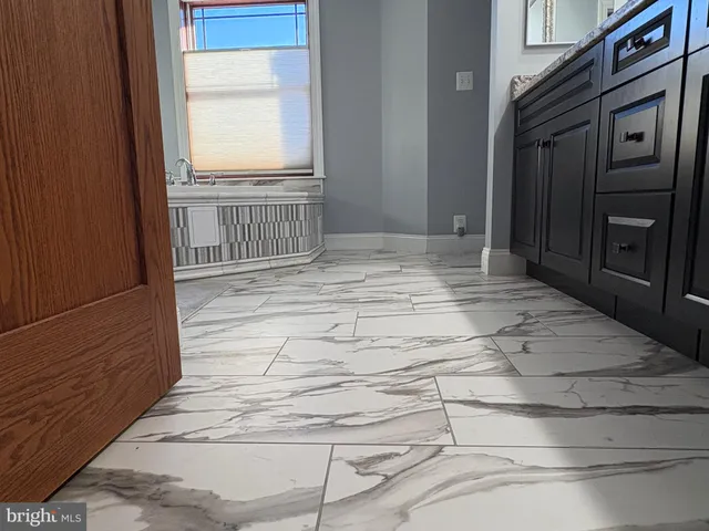 $6,890 | South Kenwood Street, Unit 2445, Arlington, VA 22206