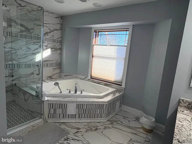 $6,890 | South Kenwood Street, Unit 2445, Arlington, VA 22206