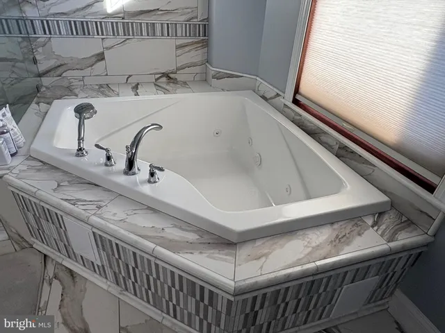 $6,890 | South Kenwood Street, Unit 2445, Arlington, VA 22206