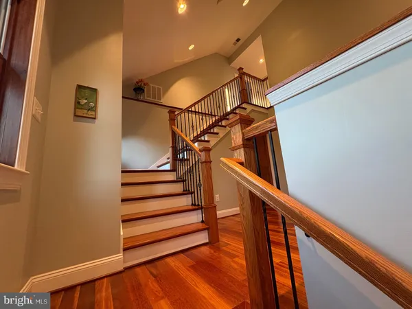 $6,890 | 2445 South Kenwood Street, Arlington, VA 22206