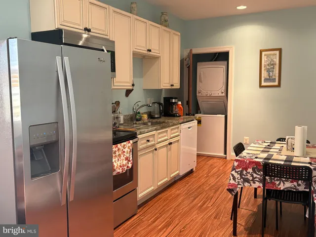 $6,890 | South Kenwood Street, Unit 2445, Arlington, VA 22206