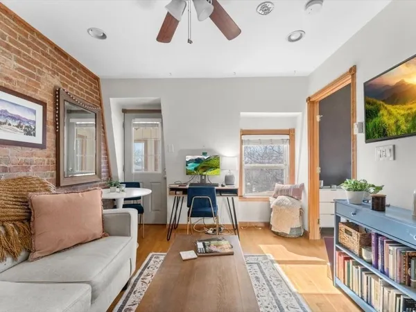 $375,000 | 46 Highland Avenue, Unit 3B, Somerville, MA 02143