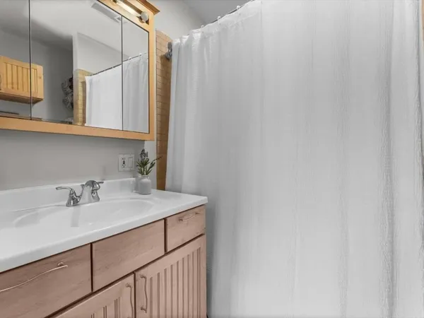 $375,000 | 46 Highland Avenue, Unit 3B, Somerville, MA 02143