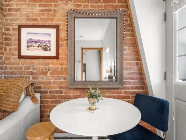 $375,000 | 46 Highland Avenue, Unit 3B, Somerville, MA 02143