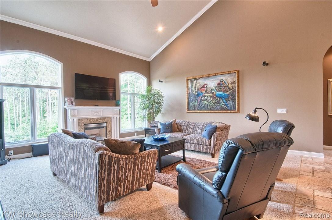 5477 Boulderwood Ridge Clarkston, MI 48348 - Photo 32 of 59 Great_Room.jpg