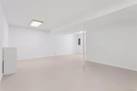 an empty room with a empty space