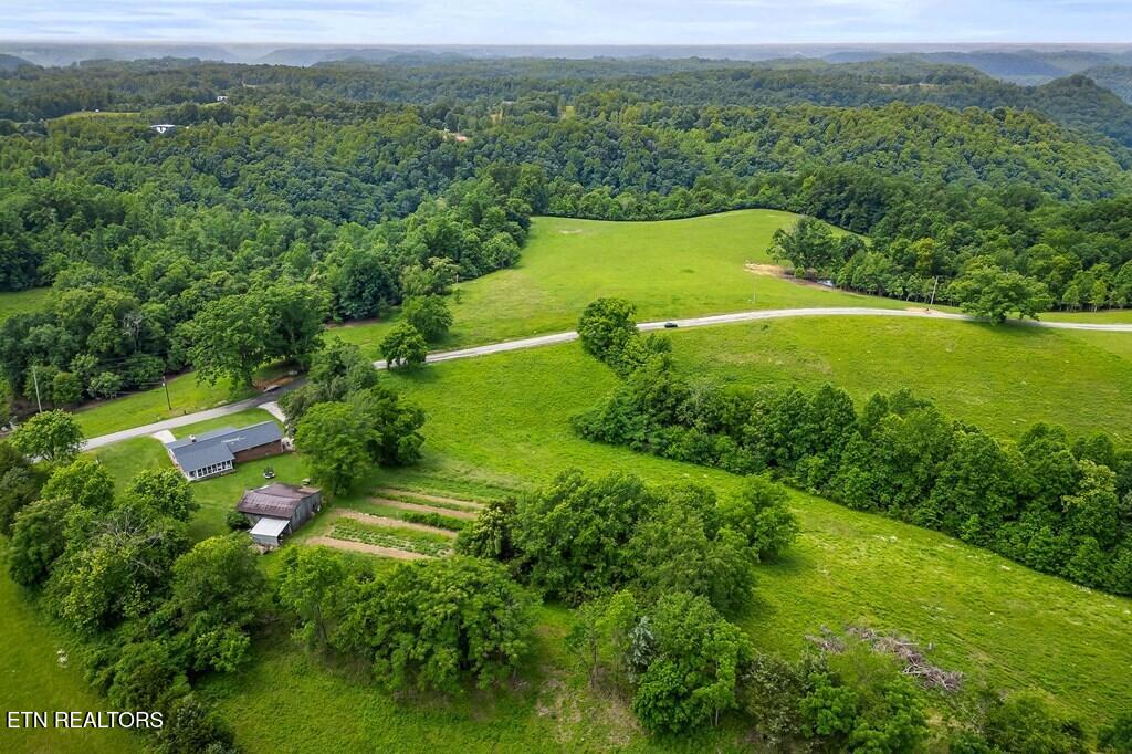 9199 Fox Hill Road Baxter, TN 38544 - Photo 14 of 16 227579_13