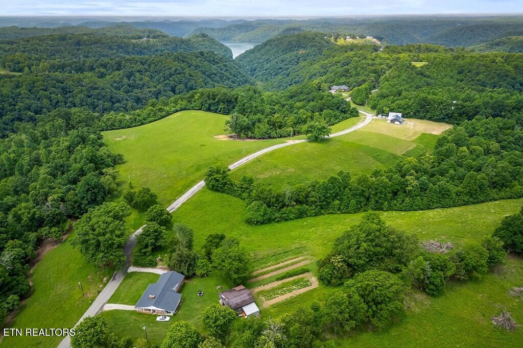 9199 Fox Hill Road Baxter, TN 38544 - Photo 6 of 16 227579_4