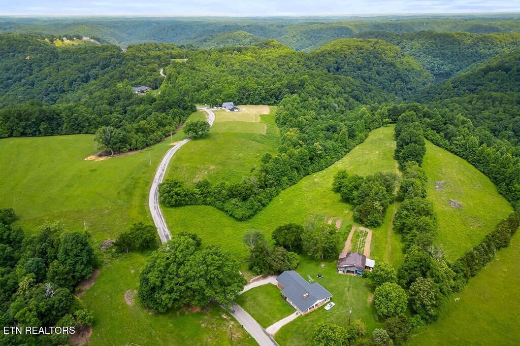 9199 Fox Hill Road Baxter, TN 38544 - Photo 7 of 16 227579_5