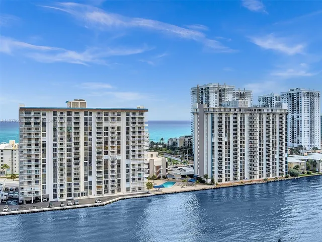 $425,000 | 1500 South Ocean Drive, Unit 3E, Hollywood, FL 33019