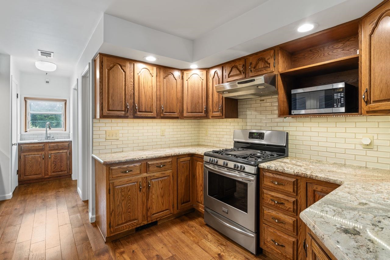 5340 Peppermill Road Grand Blanc, MI 48439 - Photo 16 of 61 50152525-56a6d0c3-1cec-433a-a514-588c65f07628.JPG