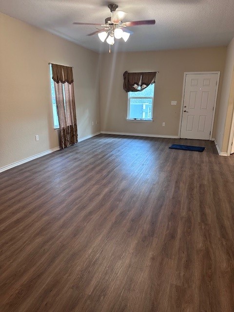 9651 County Road 505 Mathis, TX 78368 - Photo 5 of 19 living area