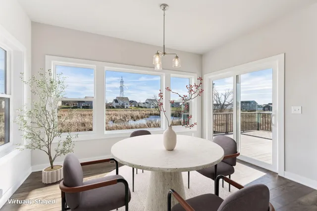 $749,900 | 1940 North Creek Drive, Unit LT111, Grafton, WI 53024