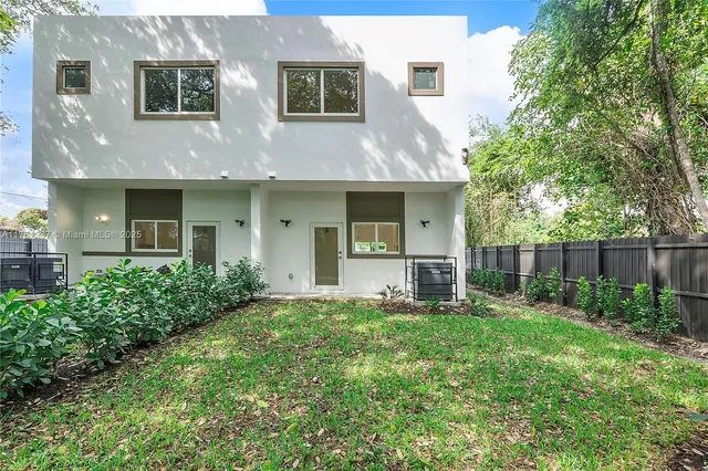 $1,290,000 | 5431 Northwest 5th Avenue, Miami, FL 33127