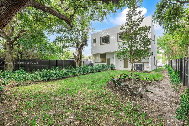 $1,290,000 | 5431 Northwest 5th Avenue, Miami, FL 33127