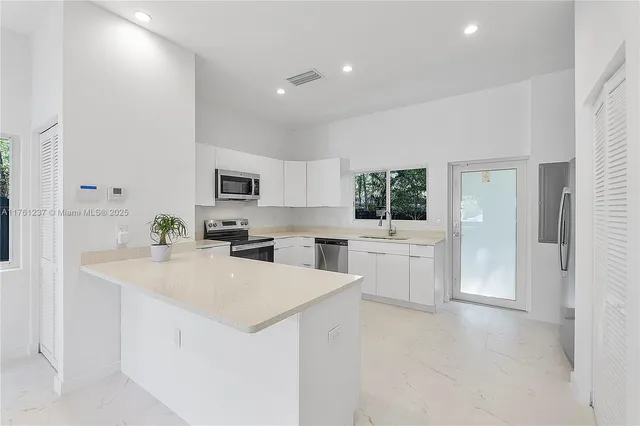 $1,290,000 | 5431 Northwest 5th Avenue, Miami, FL 33127