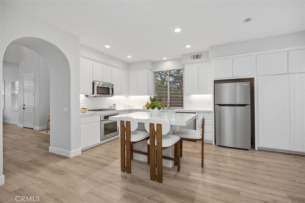 17 Pickering Circle Ladera Ranch, CA 92694 - Photo 20 of 28