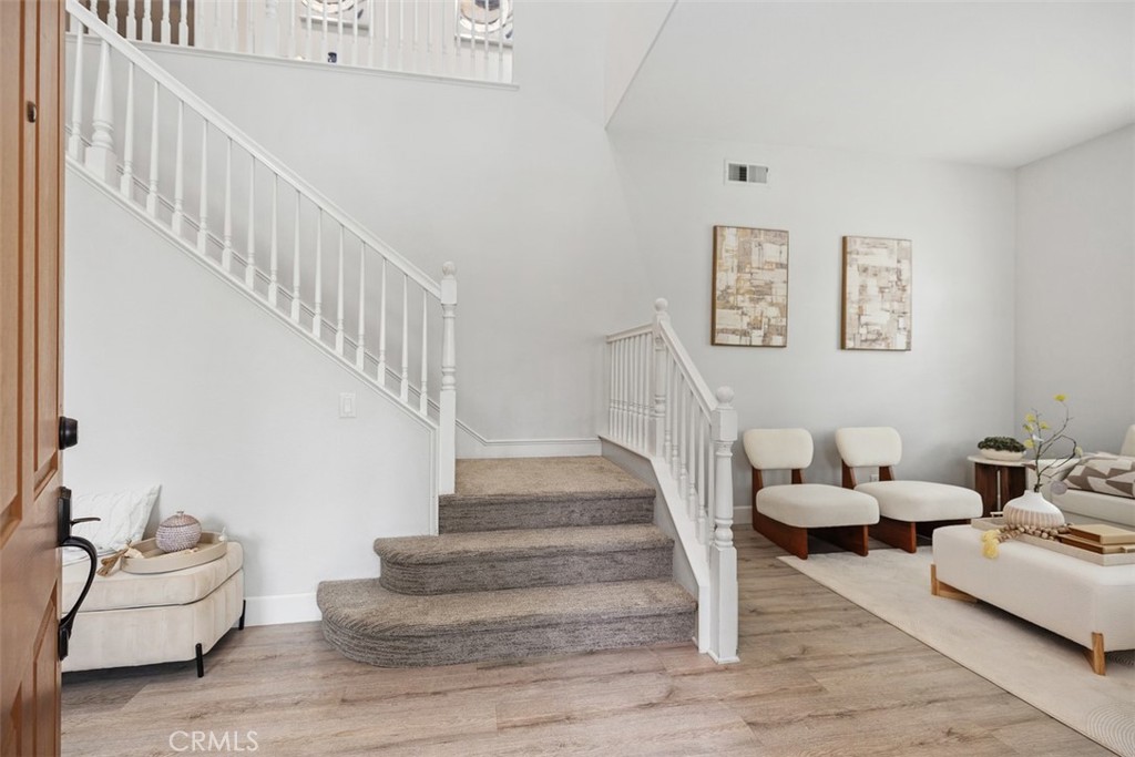 17 Pickering Circle Ladera Ranch, CA 92694 - Photo 4 of 28