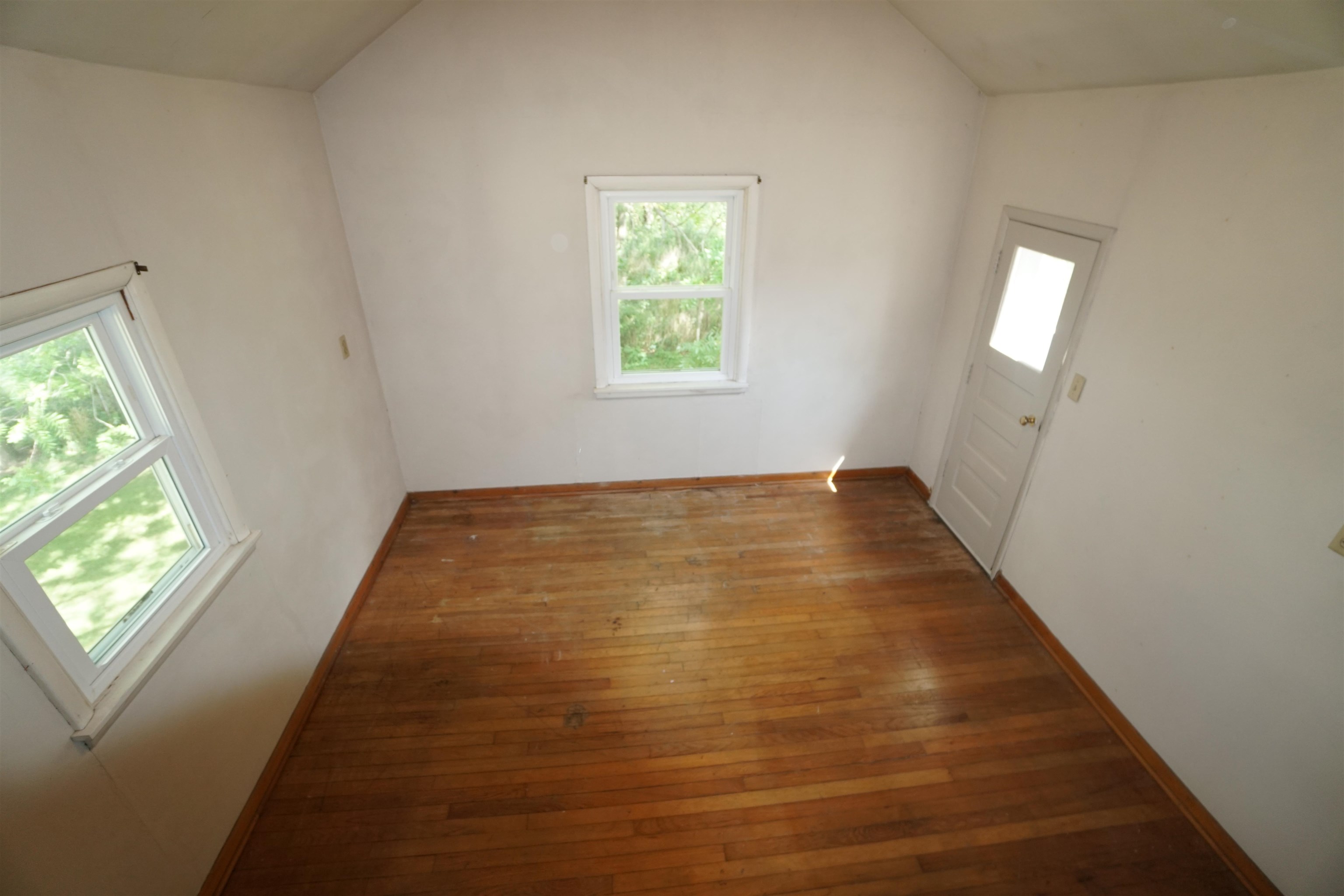 1229 North Hillcrest Road Freeport, IL 61032 - Photo 17 of 28 Gallery Image 17
