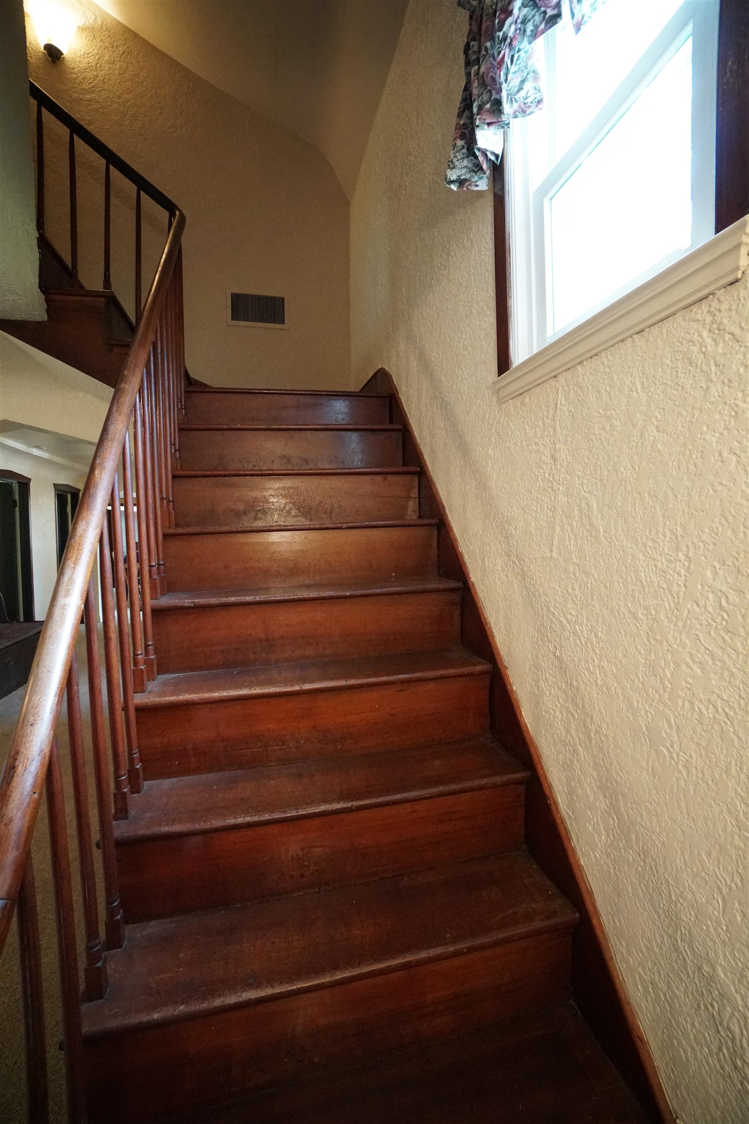 1229 North Hillcrest Road Freeport, IL 61032 - Photo 10 of 28 Gallery Image 10