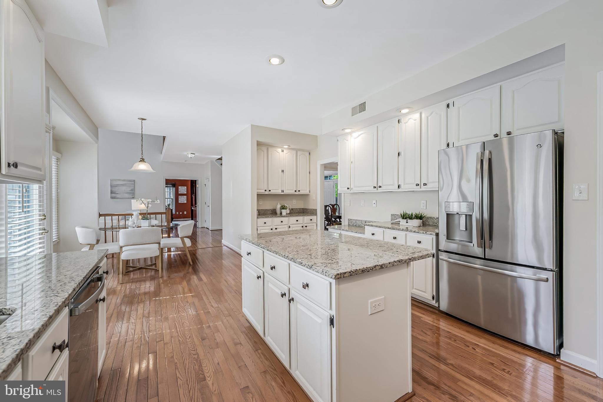 5501 Ashleigh Road Fairfax, VA 22030 - Photo 33 of 77 Stainless steel appliances