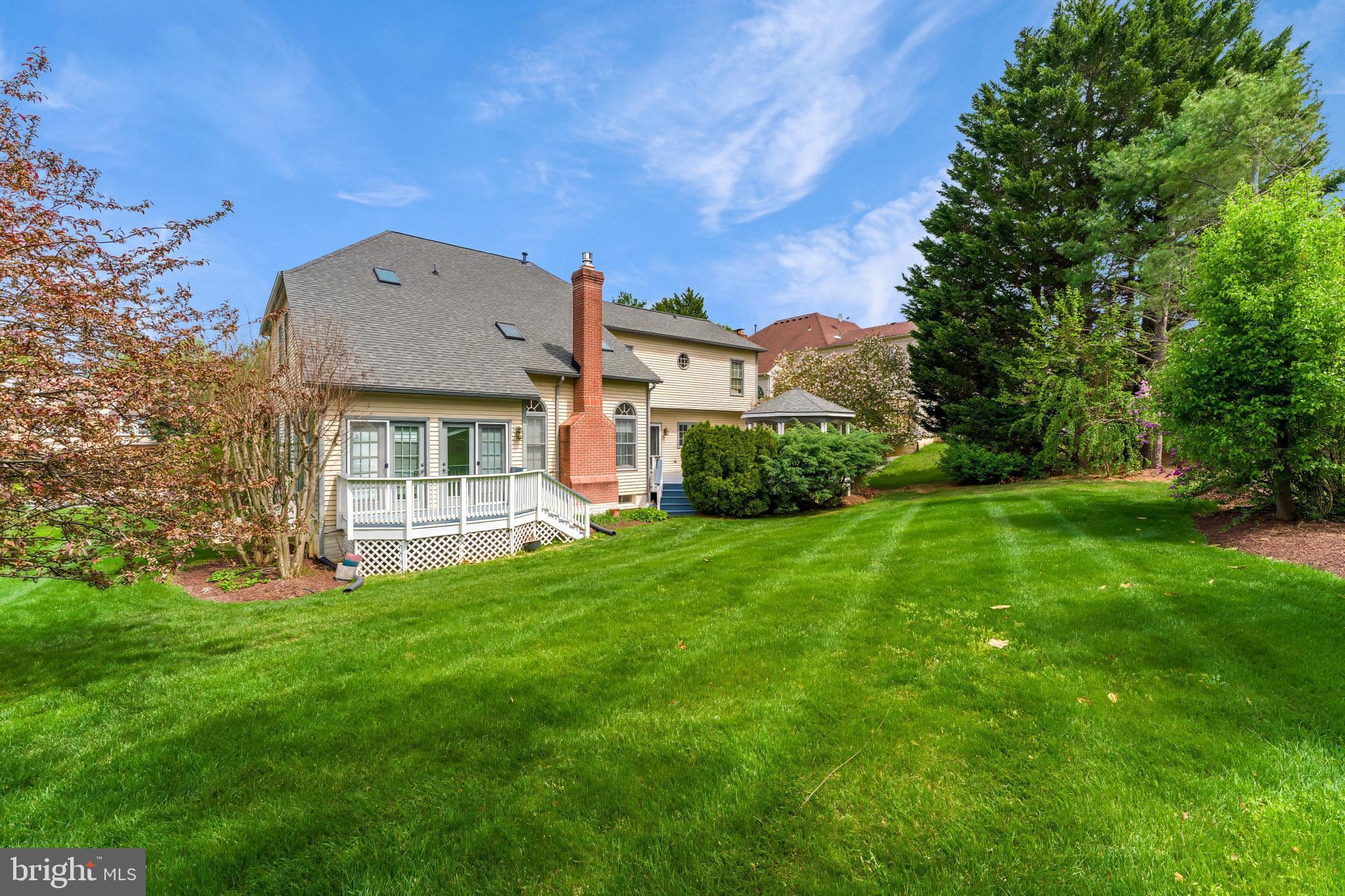 5501 Ashleigh Road Fairfax, VA 22030 - Photo 71 of 77 Two decks