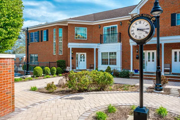 $1,049,999 | 197 A Amboy Avenue, Metuchen, NJ 08840