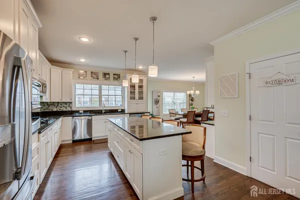 $1,049,999 | 197 A Amboy Avenue, Metuchen, NJ 08840