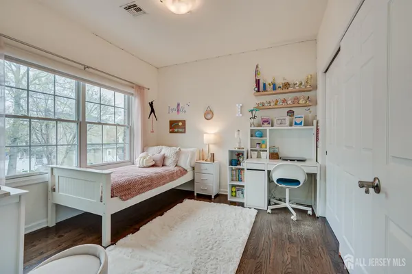 $1,049,999 | 197 A Amboy Avenue, Metuchen, NJ 08840