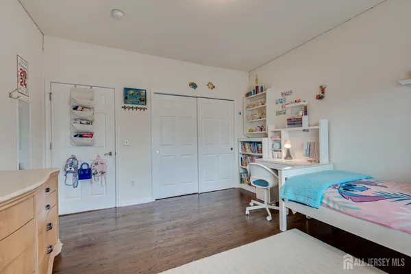 $1,049,999 | 197 A Amboy Avenue, Metuchen, NJ 08840