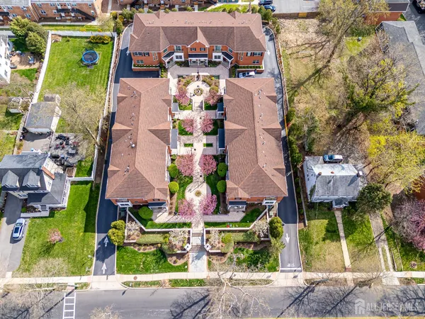 $1,049,999 | 197 A Amboy Avenue, Metuchen, NJ 08840