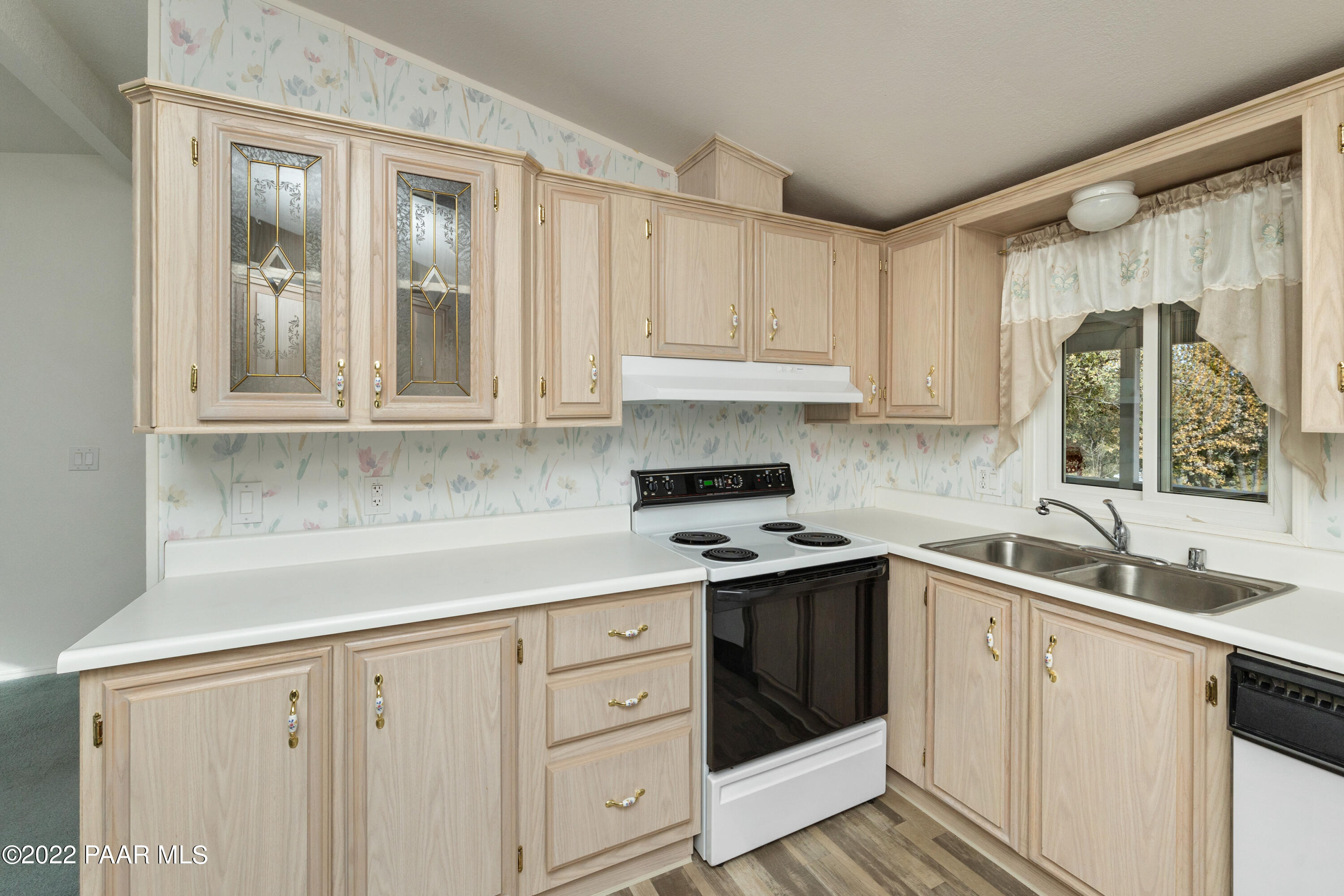 2239 River Trail Road Prescott, AZ 86301 - Photo 16 of 32 015_Kitchen (1)