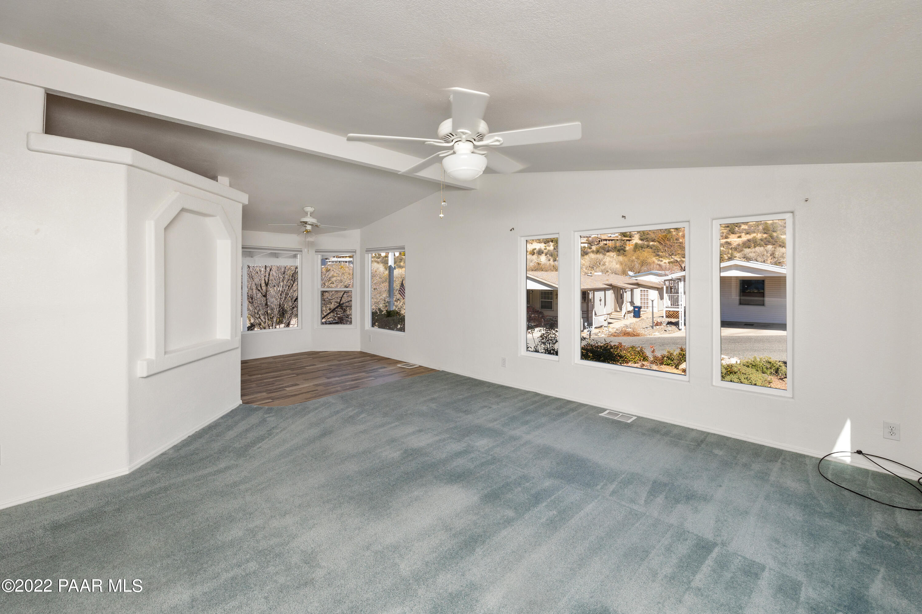 2239 River Trail Road Prescott, AZ 86301 - Photo 9 of 32 010_Living Room