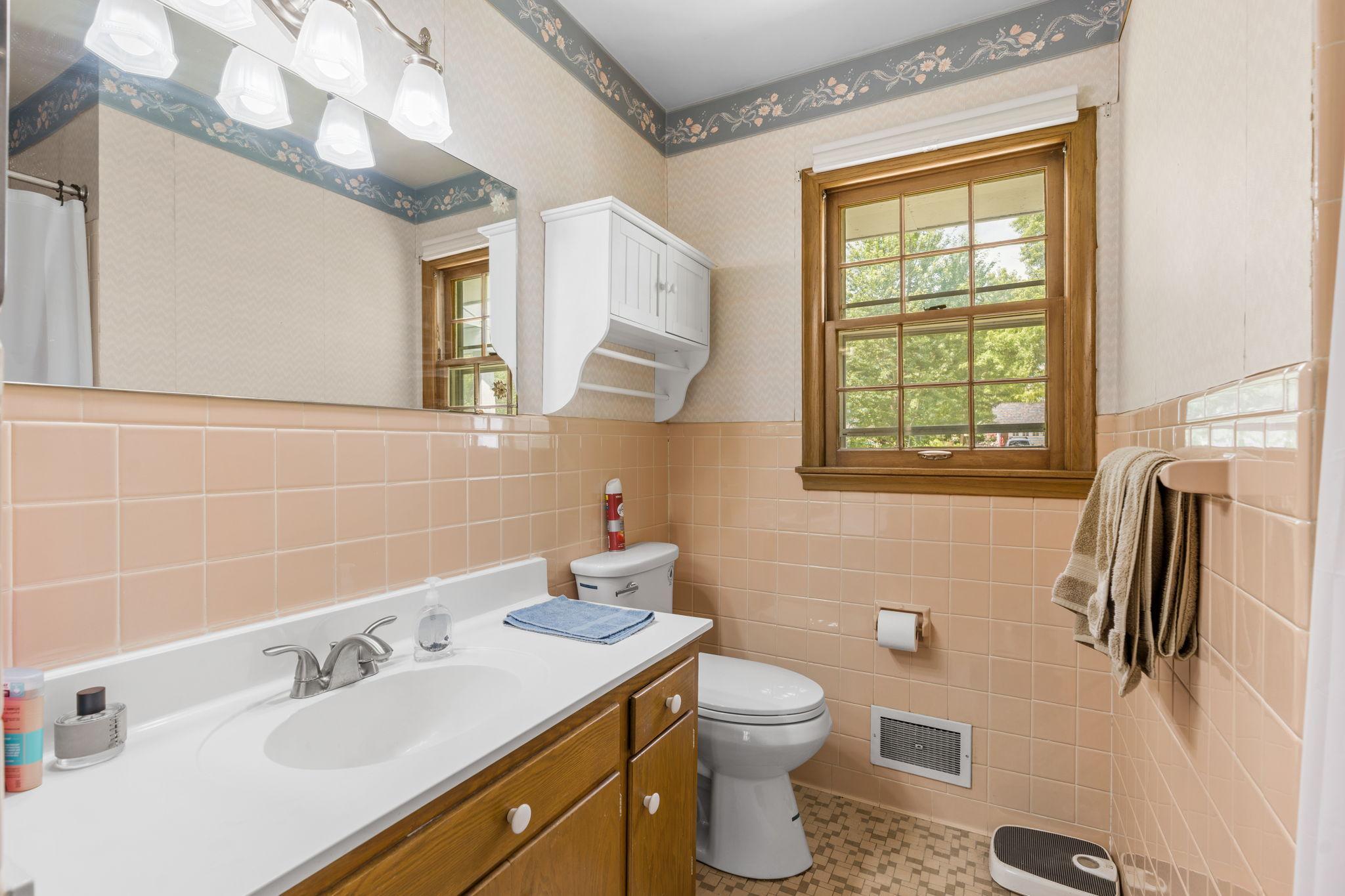 413 Whitegate Lane Wayzata, MN 55391 - Photo 32 of 48