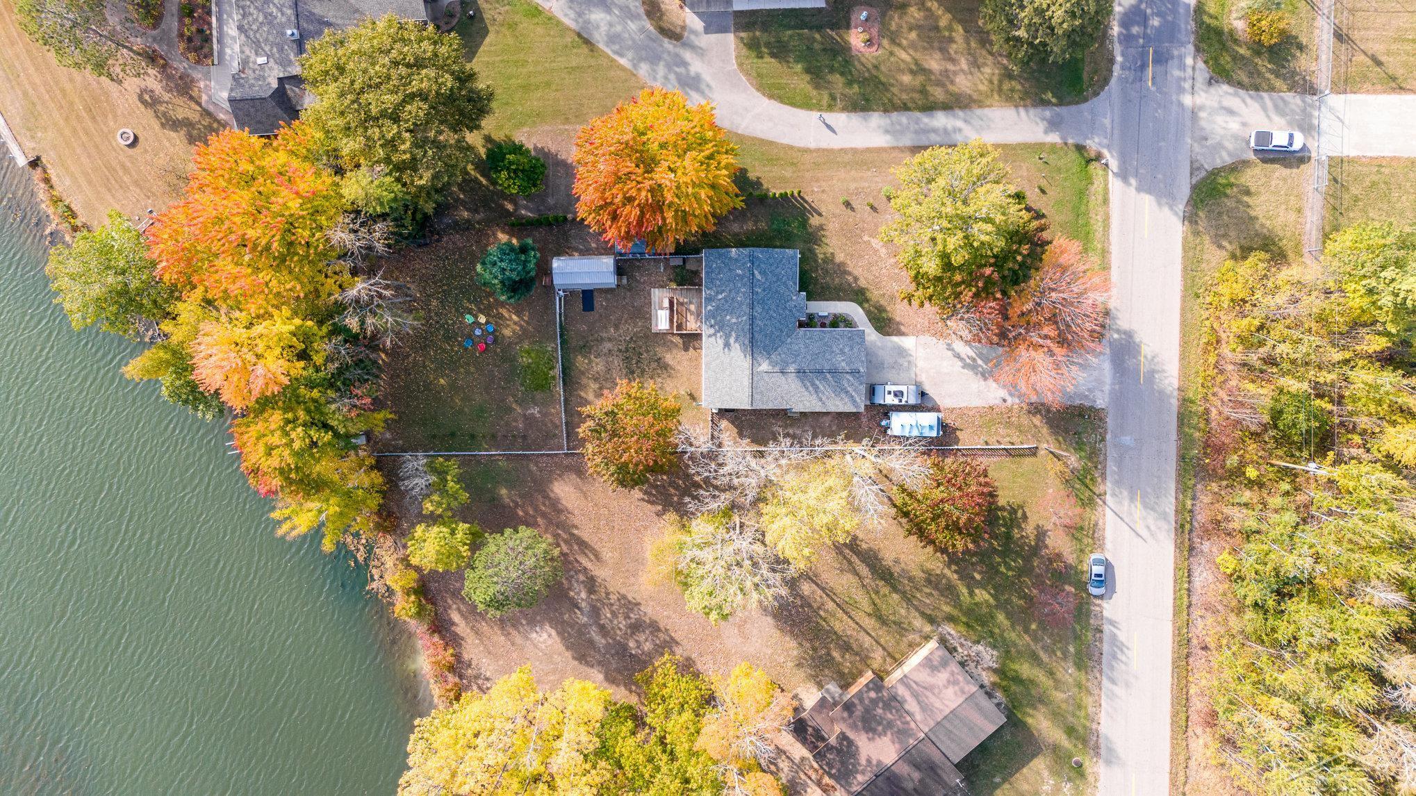 455 Lang Road Beaverton, MI 48612 - Photo 3 of 30