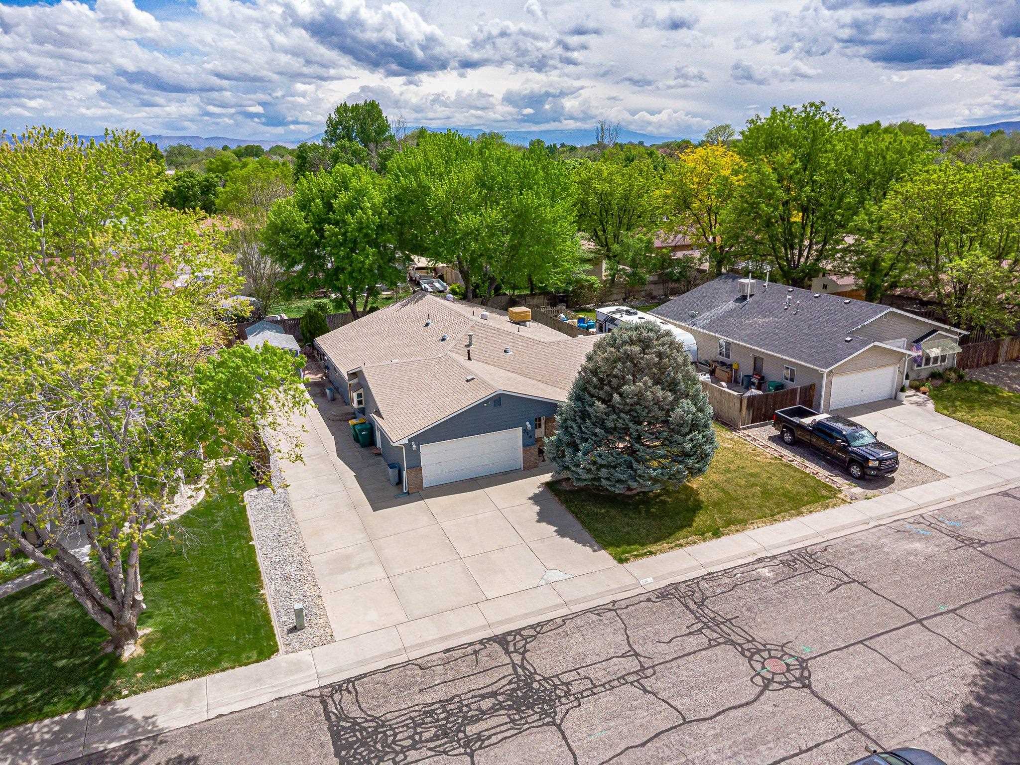 526 North Oak Street Fruita, CO 81521 - Photo 2 of 42 a view of a backyard