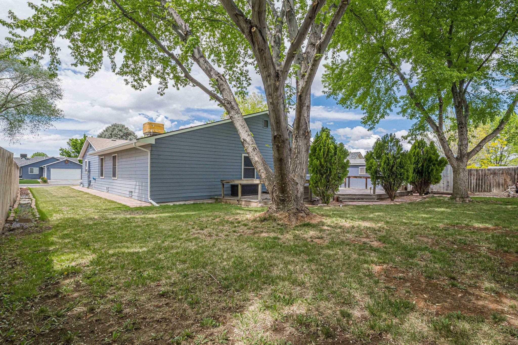 526 North Oak Street Fruita, CO 81521 - Photo 34 of 42 a fire hydrant in the middle of a field