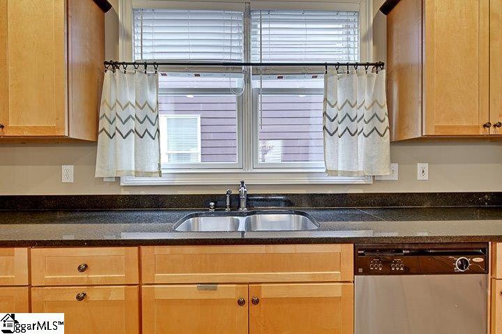 724 Rutherford Road Greenville, SC 29609 - Photo 30 of 36 Gallery Image 30