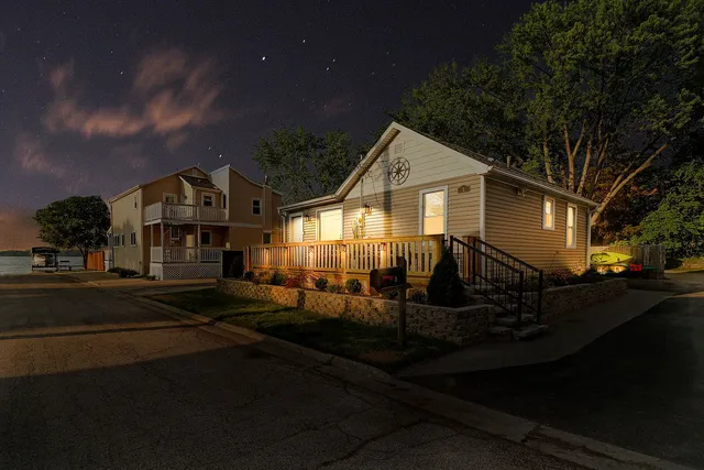 $249,000 | 3 North Maple Avenue, Fox Lake, IL 60020